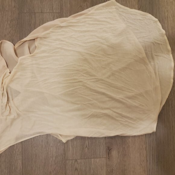 Aritzia Silk Top - Picture 2 of 2